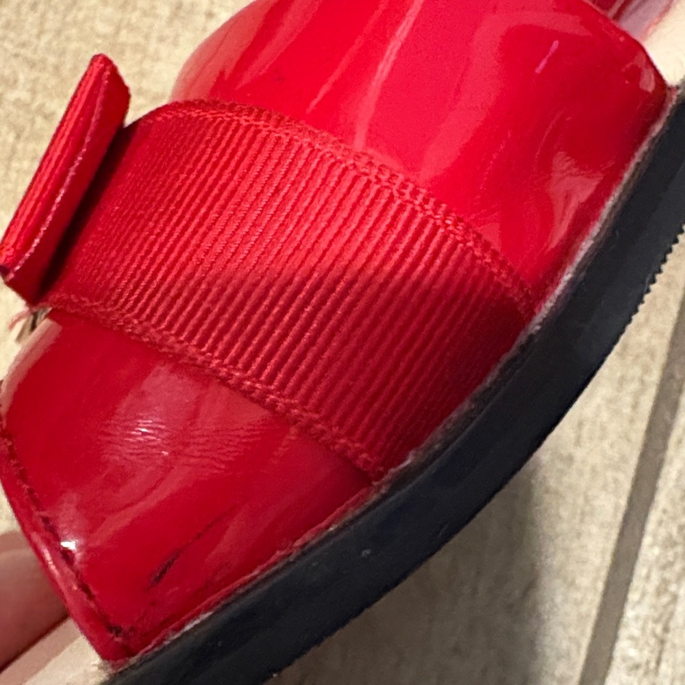 Ferragamo Red Kids Sandals - size 13 - Picture 5 of 6